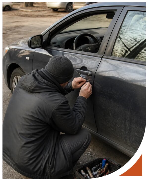 Профессиональное вскрытие автомобиля Тойота без повреждений в Лысьве